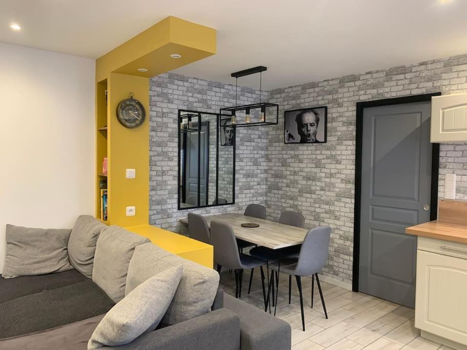 Apartment Charmante Petite Maison De Calais